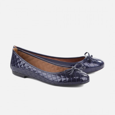 ZAPATO CERRADO DE TACÓN PLANO